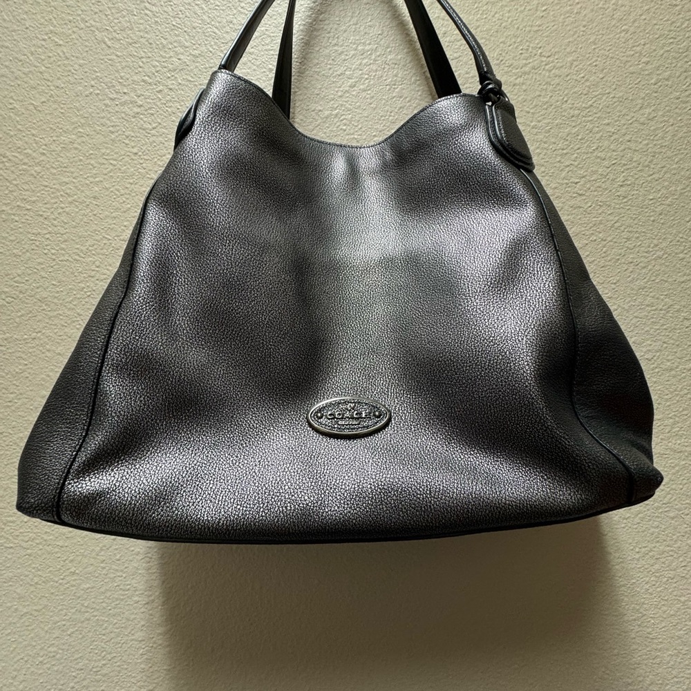 Authentic Coach Handbag - Picture 8 of 9